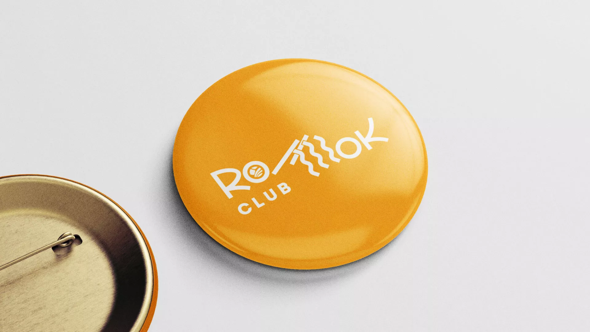 Создание логотипа суши-бара «Roll Wok Club» в Кирсе